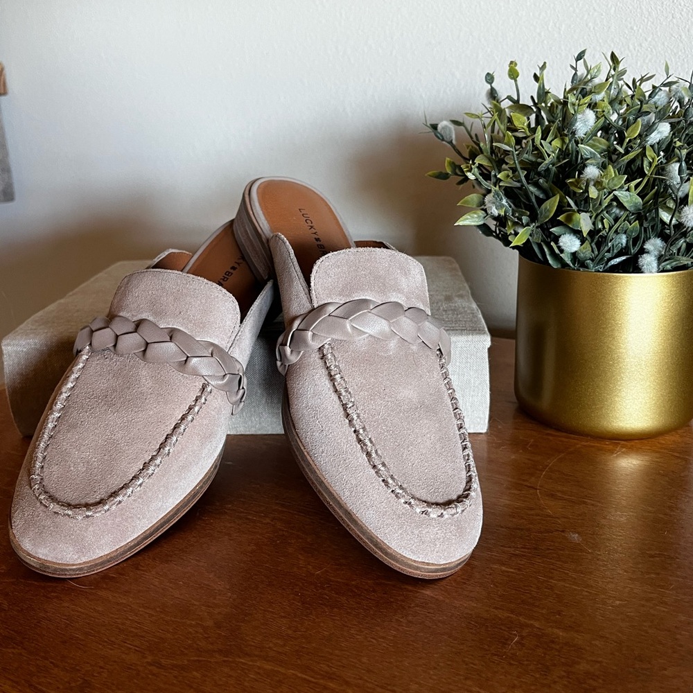 Lucky Brand Women's Suede Mules in Cream